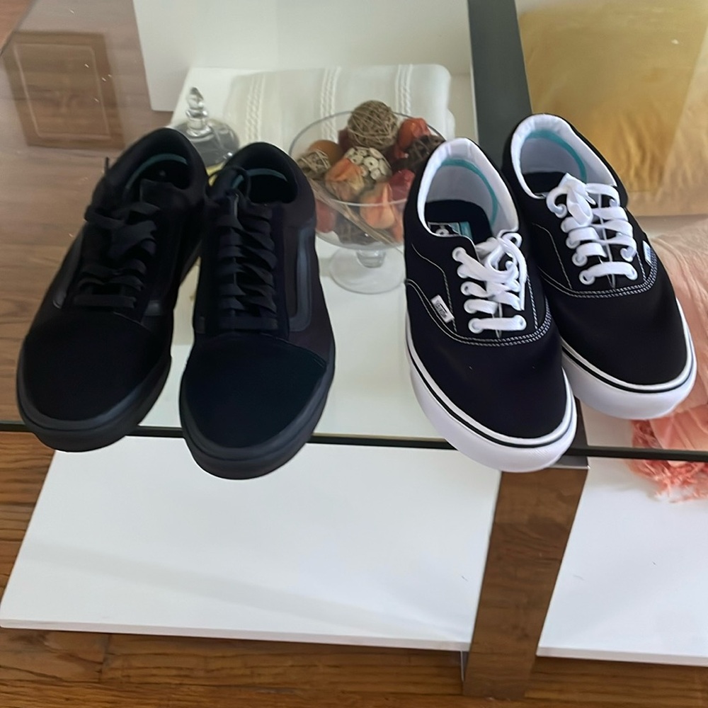 Vans Confycush Oldskool and Comfycush Era size 9